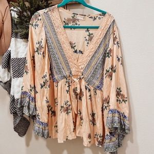SOLD altar’d state flowy floral blouse